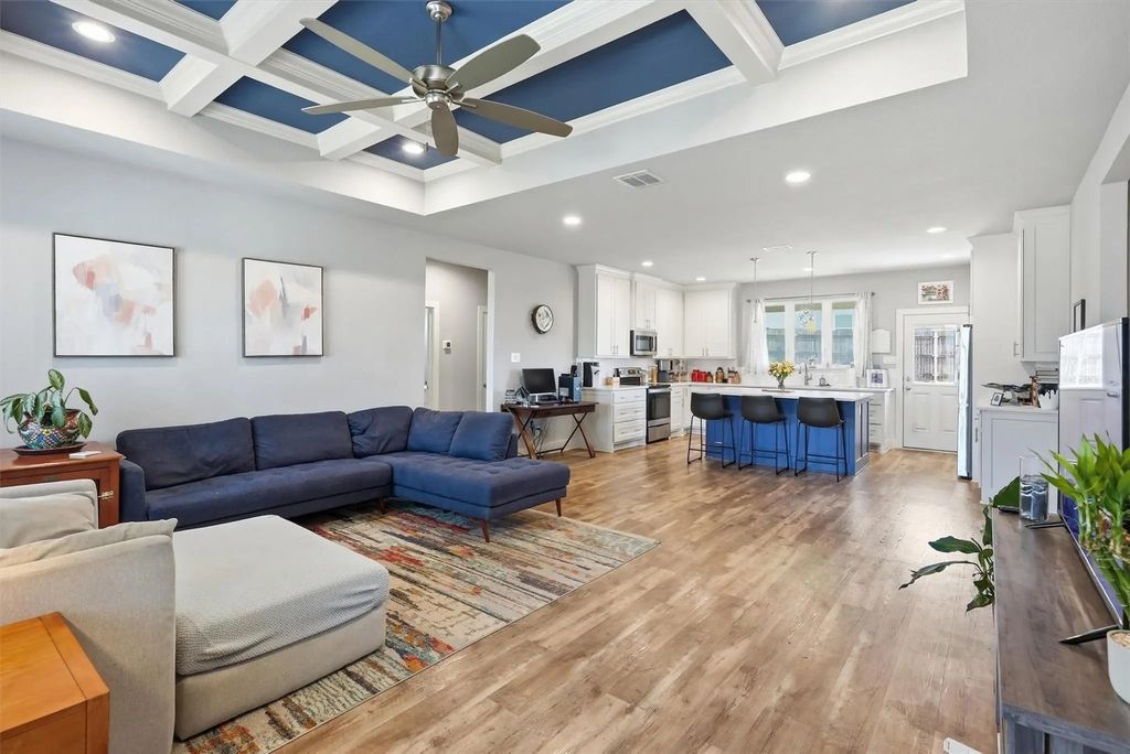 4004 Gallivant Drive, Granbury