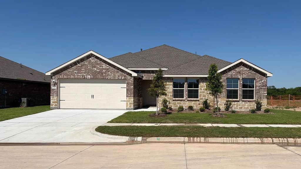 1923 Reveille Way, Terrell