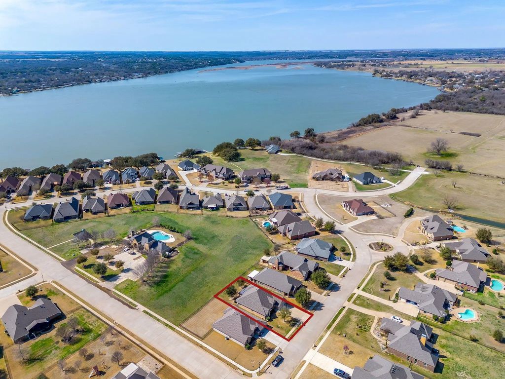 3303 Ferry Boat Lane, Granbury