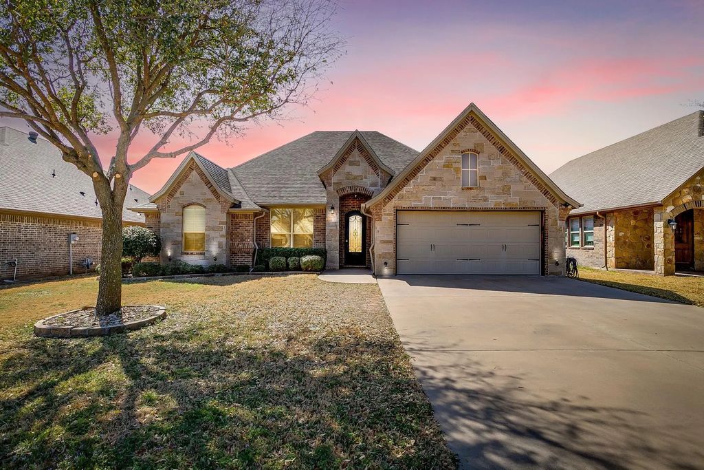 3303 Ferry Boat Lane, Granbury