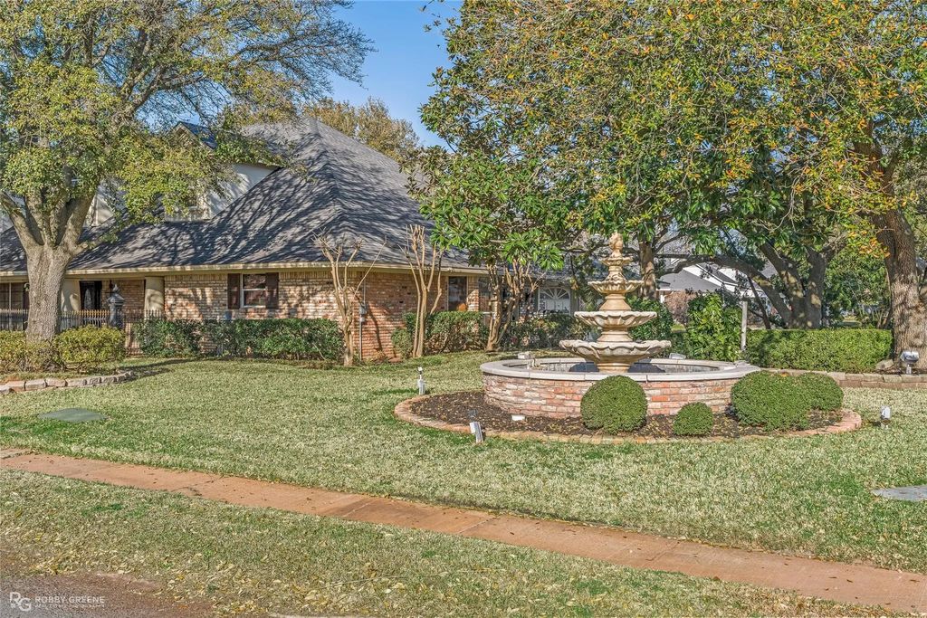 106 Fairmont Drive, Bossier City