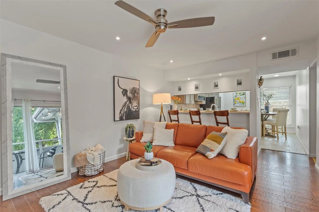 4347 Dickason Avenue 214, Dallas