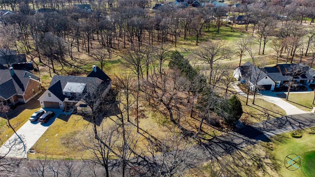237 Colonial Drive, Mabank