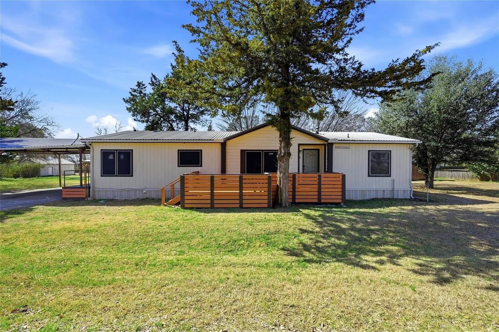 76 Forest Lane, Gordonville