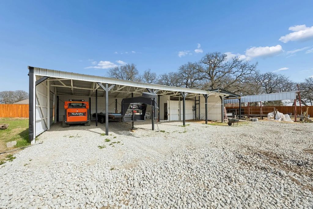 5112 Fm2931, Aubrey
