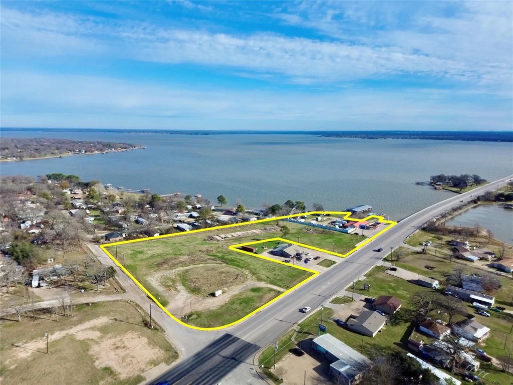 1106 E Cedar Creek Parkway, Seven Points