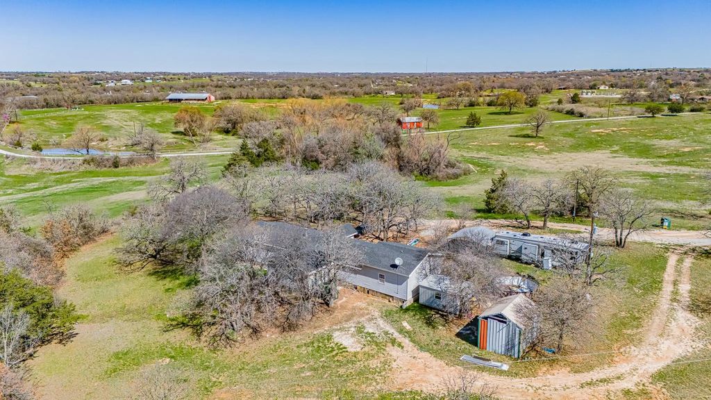 178 County Road 4372, Decatur