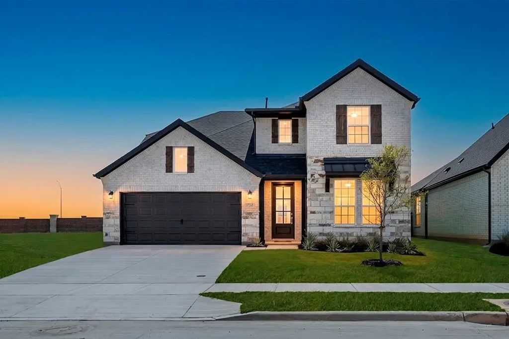 17245 Oxborough Drive, Fort Worth