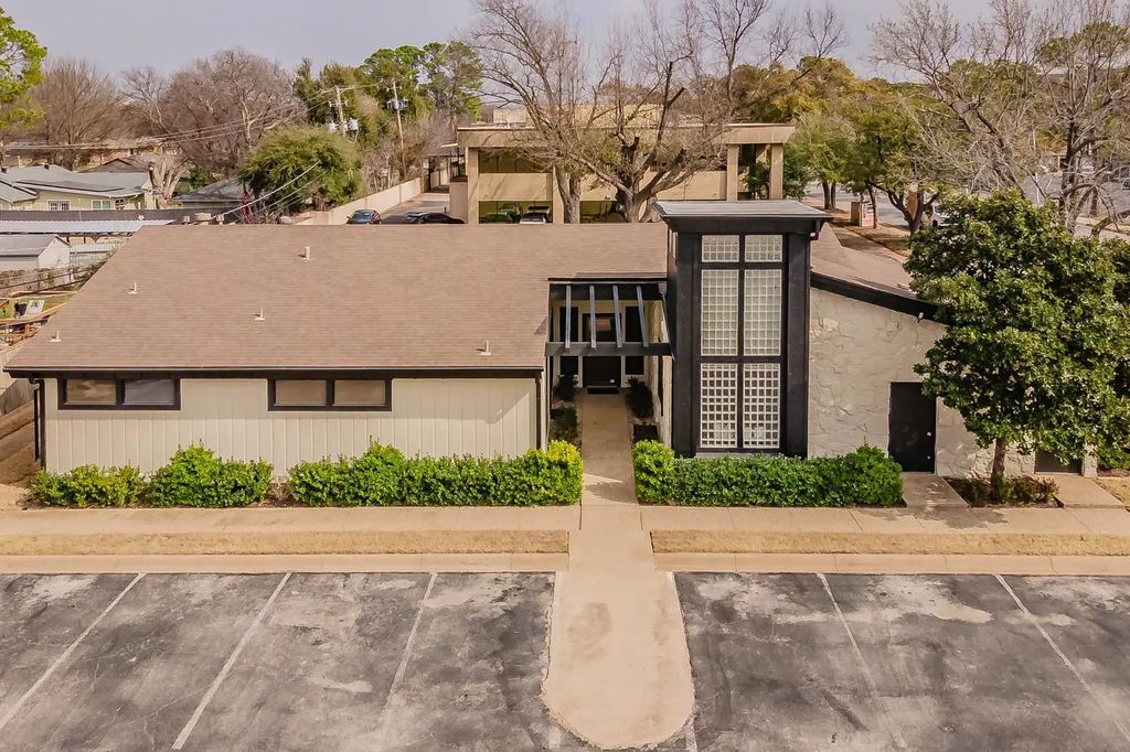 1009 W Mitchell Street, Arlington