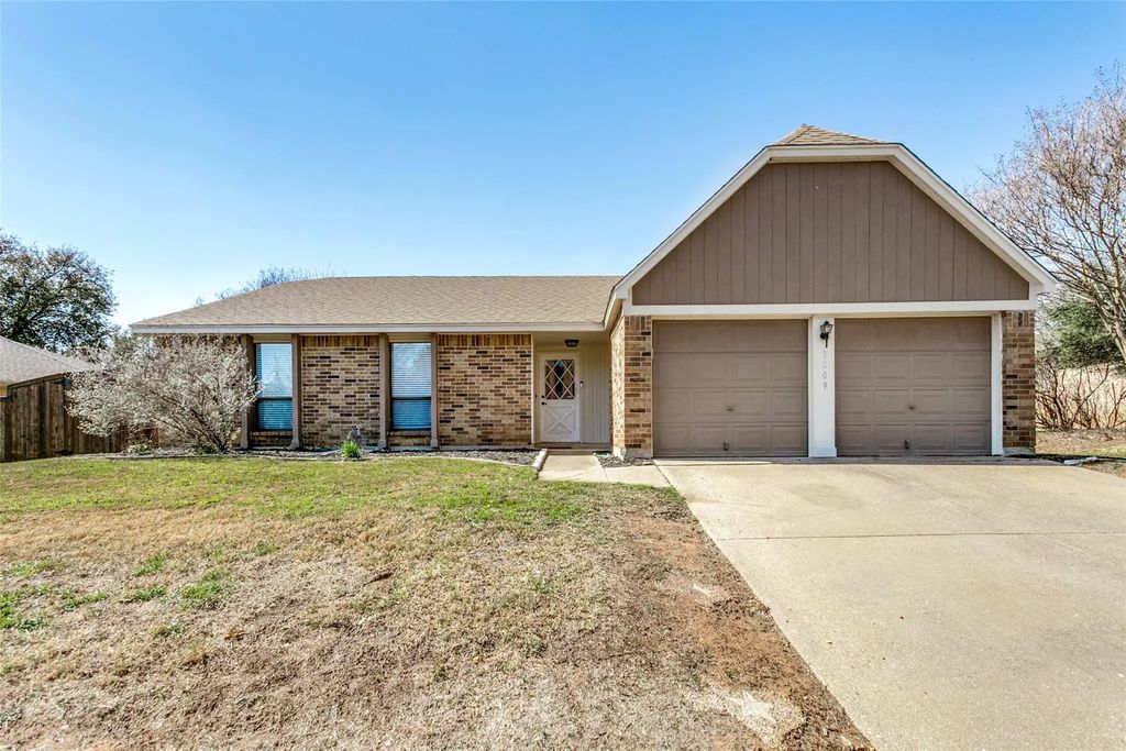 3209 Vintage Way, Bedford