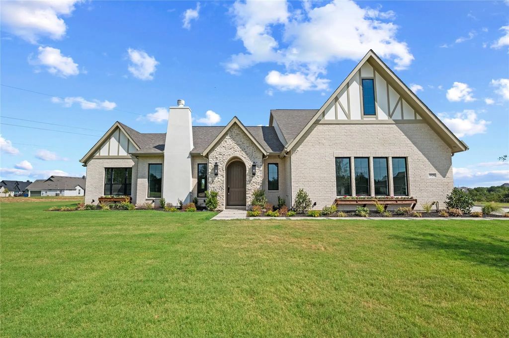 1920 Kaycee Circle, Midlothian