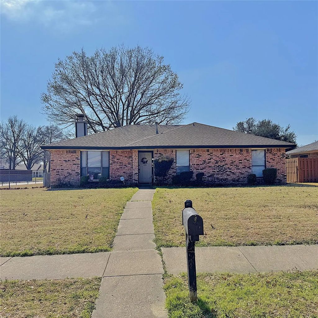 1122 Pyramid Drive, Garland