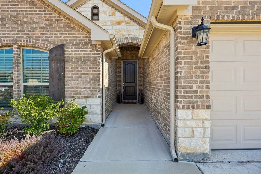 212 Magnolia Drive, Azle