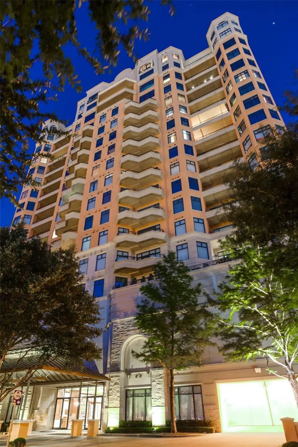 2828 Hood Street 907, Dallas