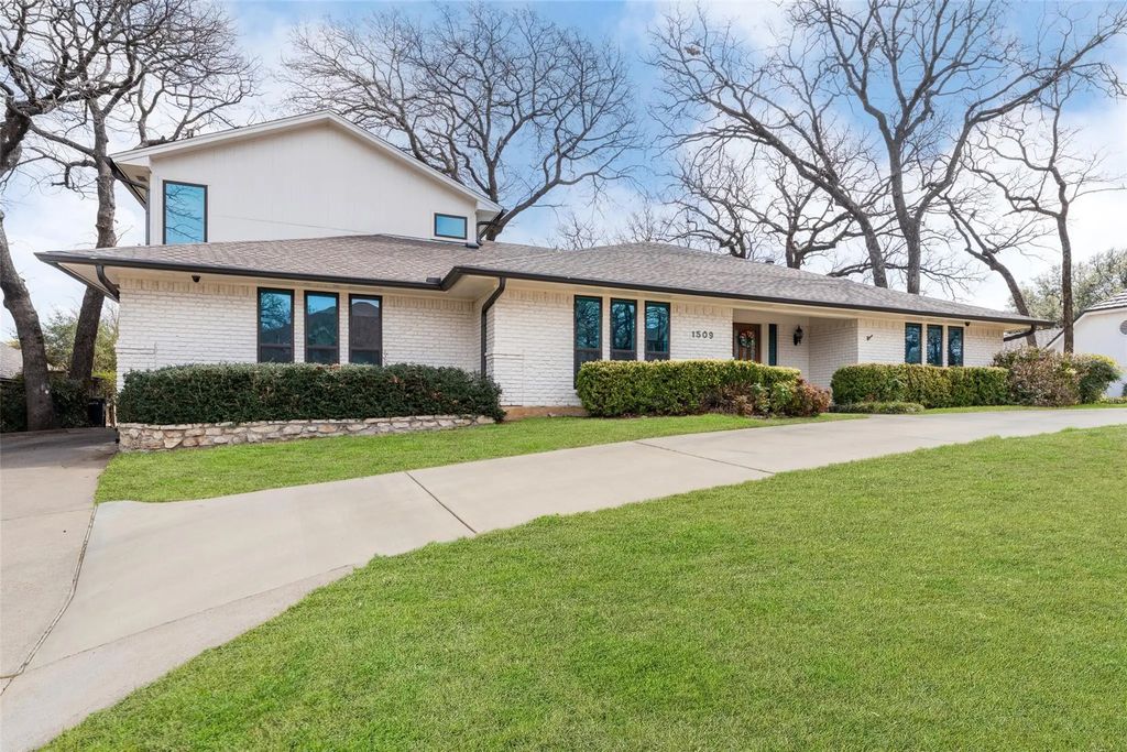 1509 Riverview Drive, Arlington