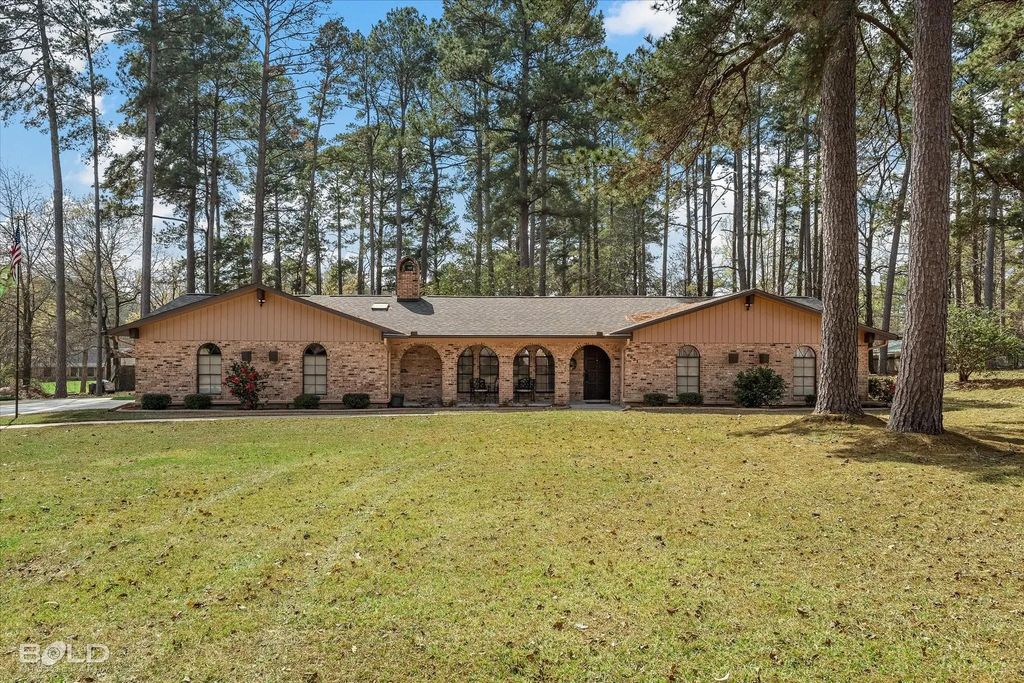 6831 North Park Lane, Shreveport