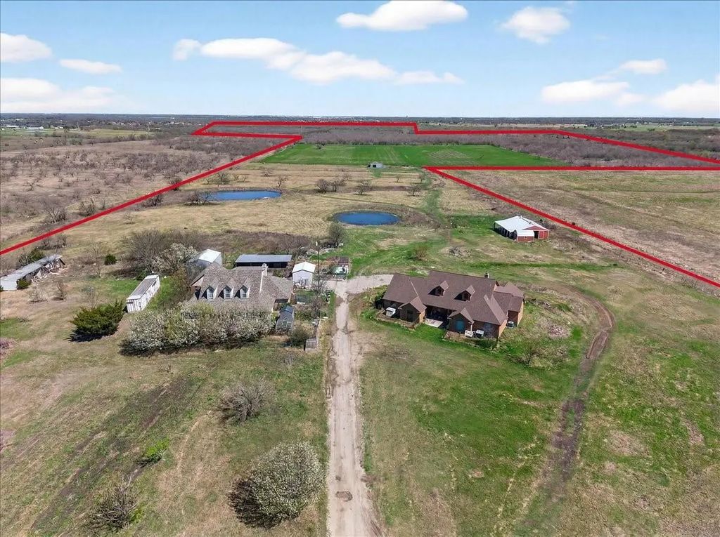 9595 County Road 262, Crandall