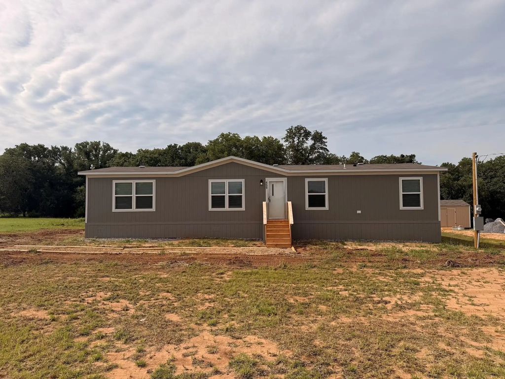 459 County Road 4854, Newark