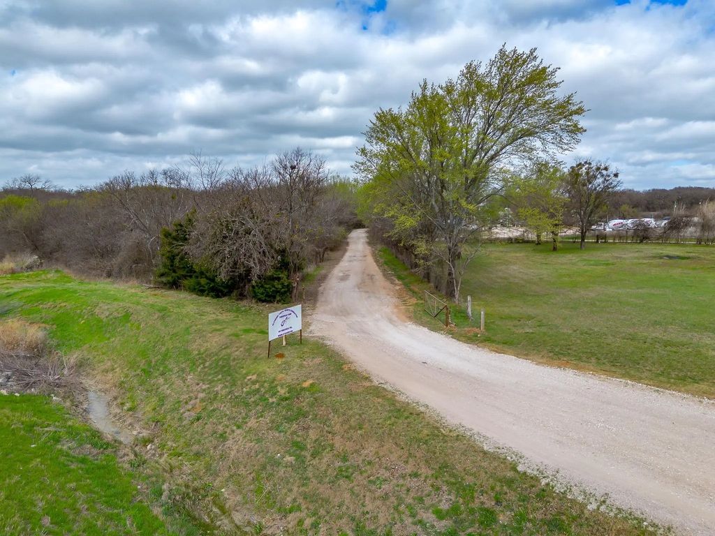 6333 E Highway 67, Alvarado