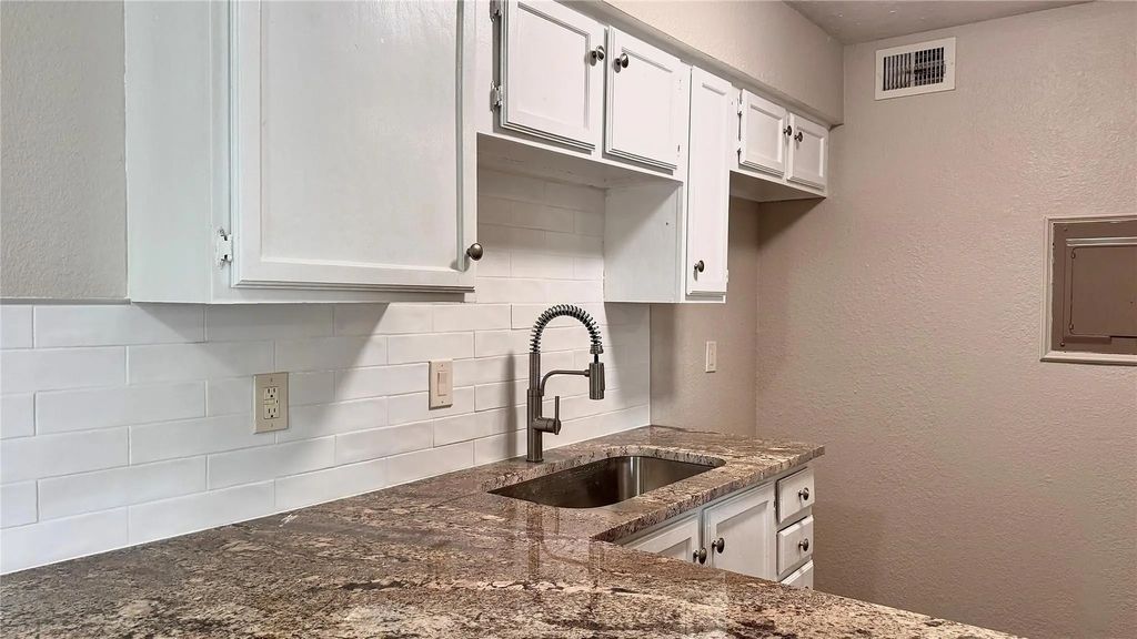 1614 Pecan Chase Circle 59, Arlington