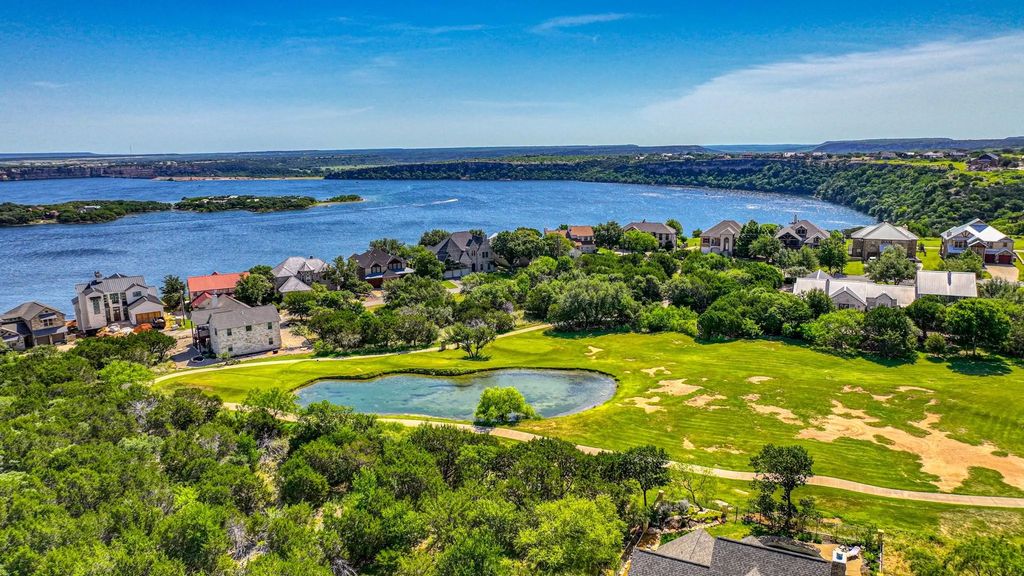 20 Oakland Hills Court, Possum Kingdom Lake