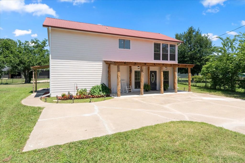 306 Lazy Cane Ranch Road, Trinidad