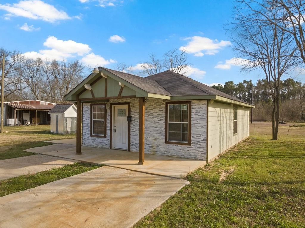 338 N County Road 3010, Mount Pleasant