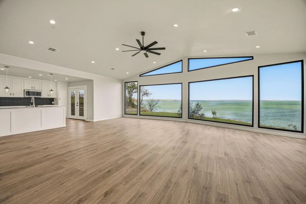 8245 Eagle Mountain Circle, Fort Worth