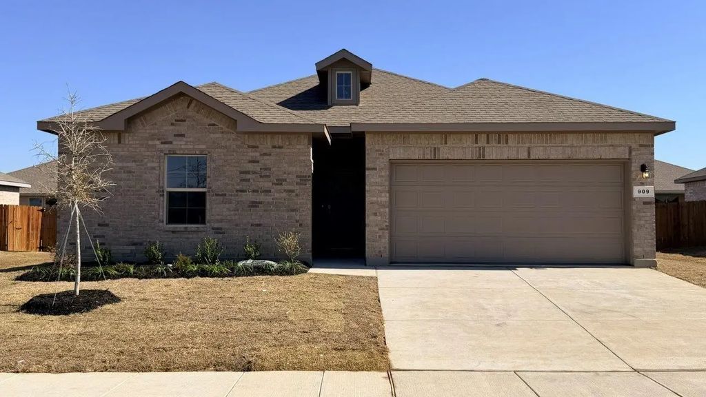909 Boll Weevil Drive, Cleburne