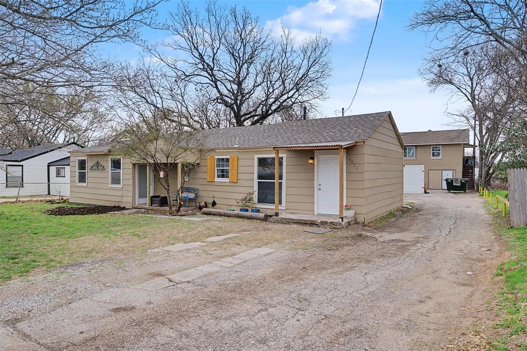9021 White Settlement Road, White Settlement