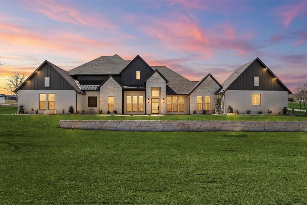 3035 Winding Creek Trail, Aledo