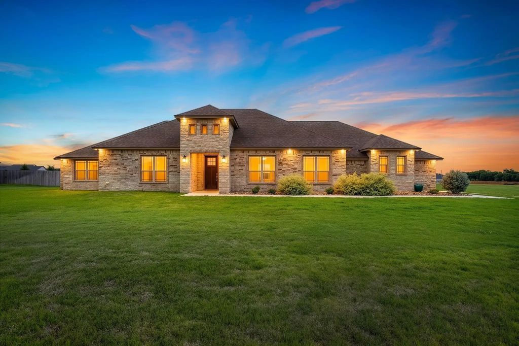 930 Inka Road, Salado