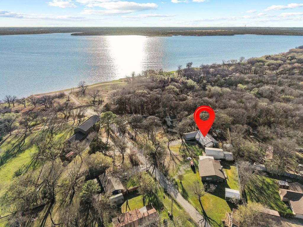 1053 Paradise Cove Road, Pottsboro