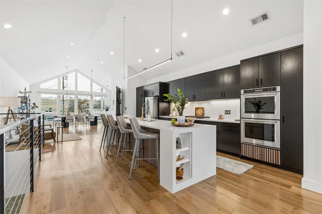 4404 Capitol Avenue, Dallas