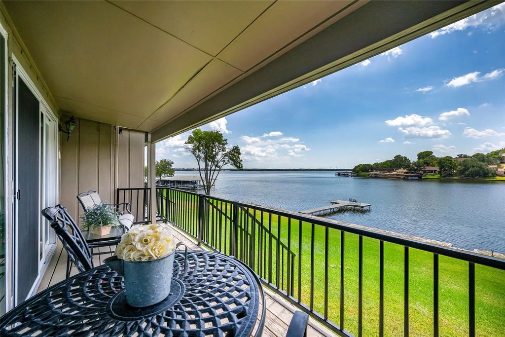 5200 Country Club Drive, De Cordova