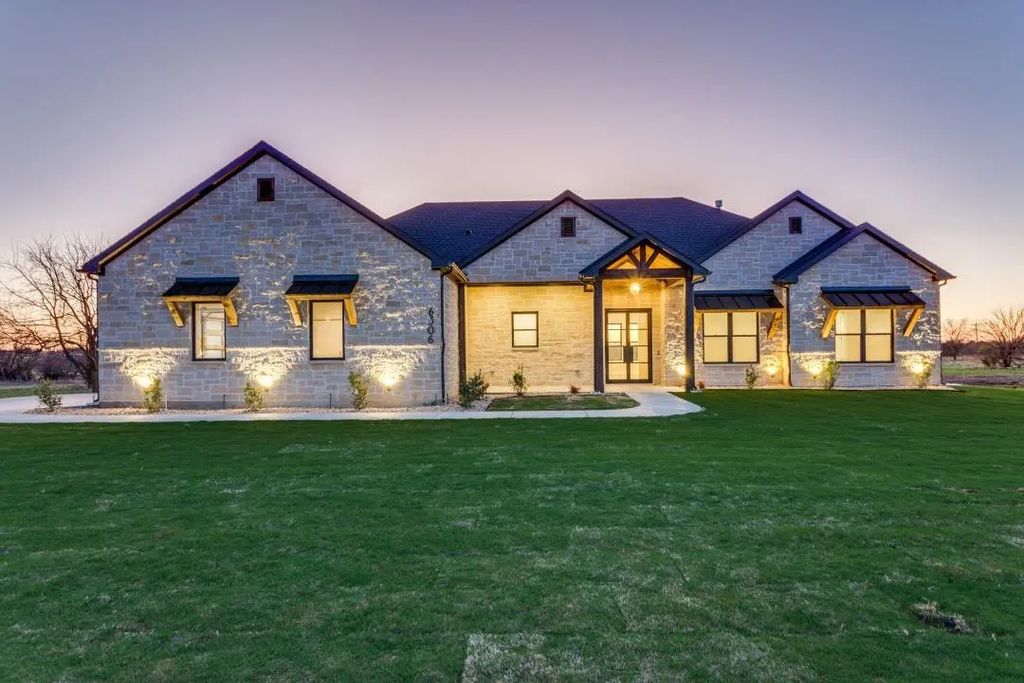 6306 Starlight Ranch Road, Godley