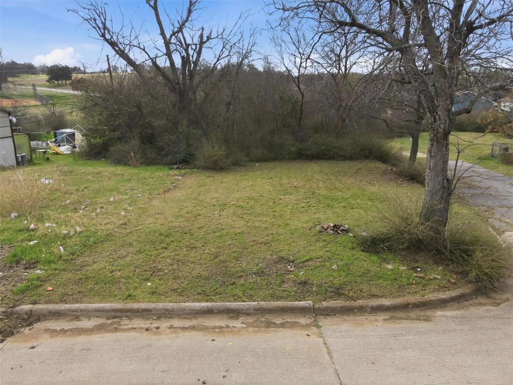 1060 E Oleander Street, Fort Worth