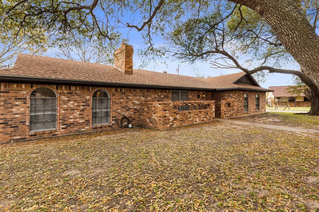 918 Saint Charles Court, Marlin