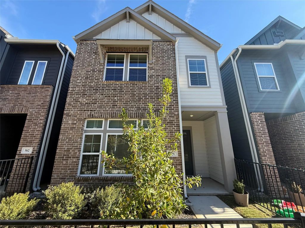 564 Mission Trail B4, Arlington