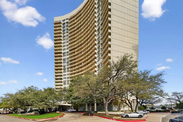 6211 W Northwest Highway G811, Dallas