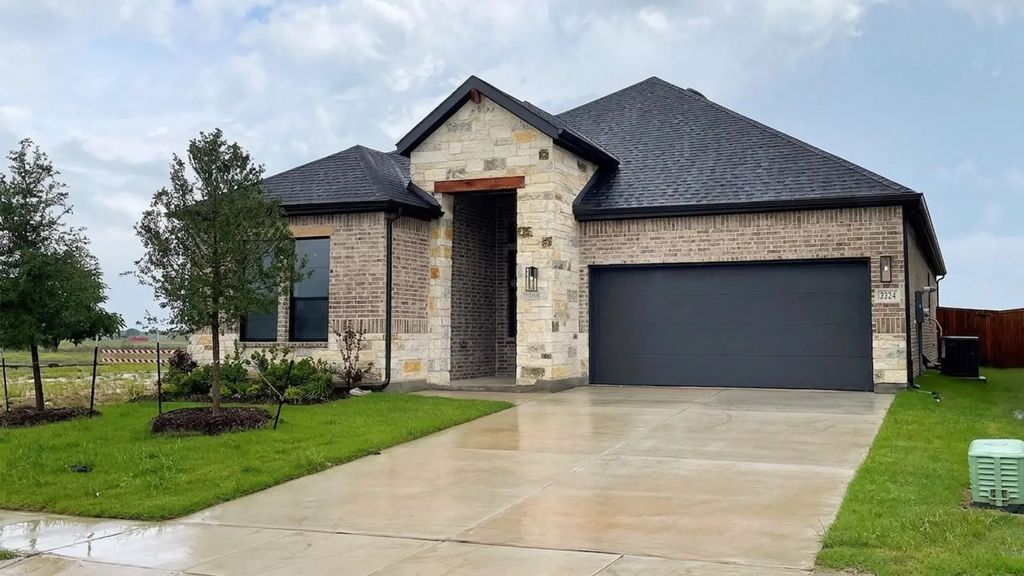 3224 Steer Trail, Royse City