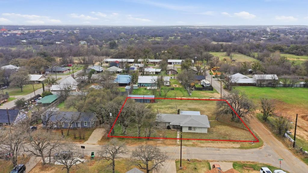609 E Broadway Street, Stephenville