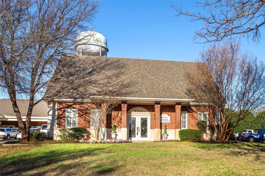 2308 Michigan Court, Dalworthington Gardens