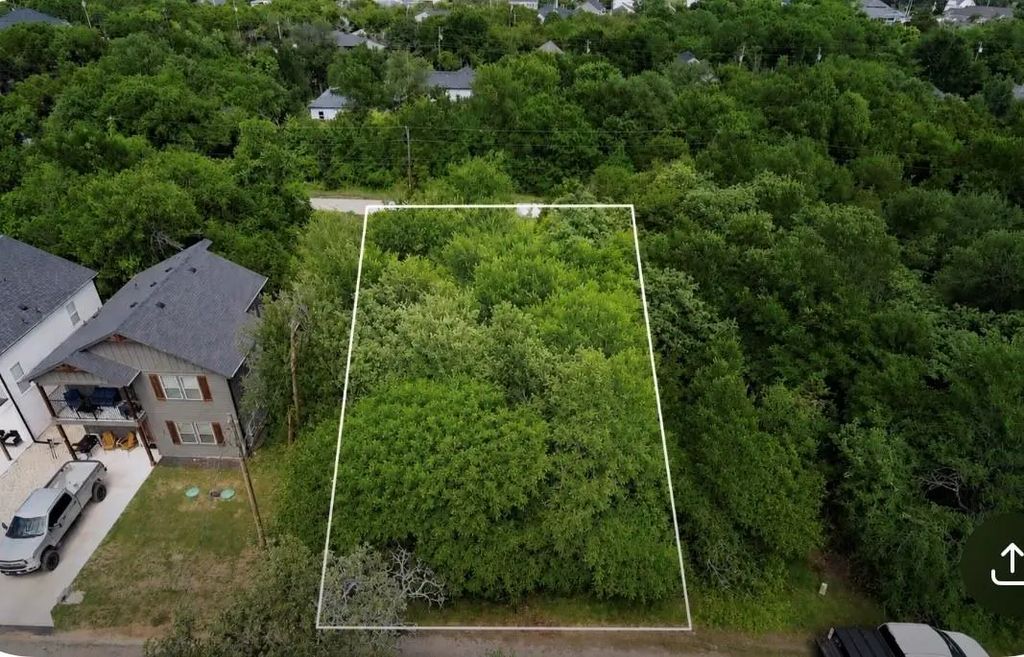 5614 Black Pine Circle, Granbury