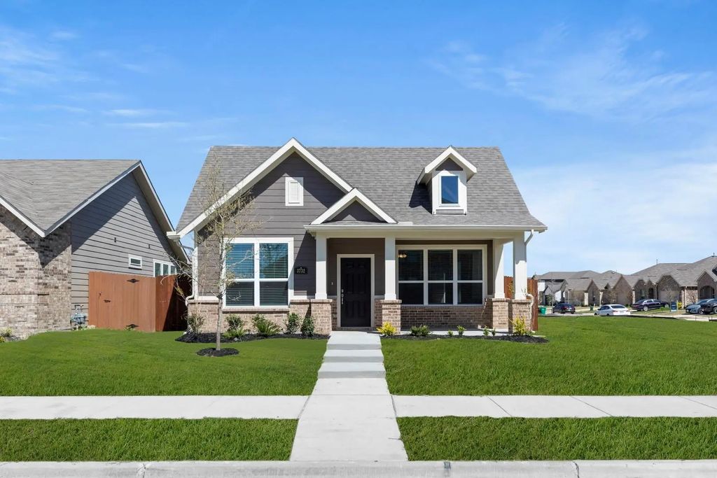 3732 Honey Daisy Drive, Crandall