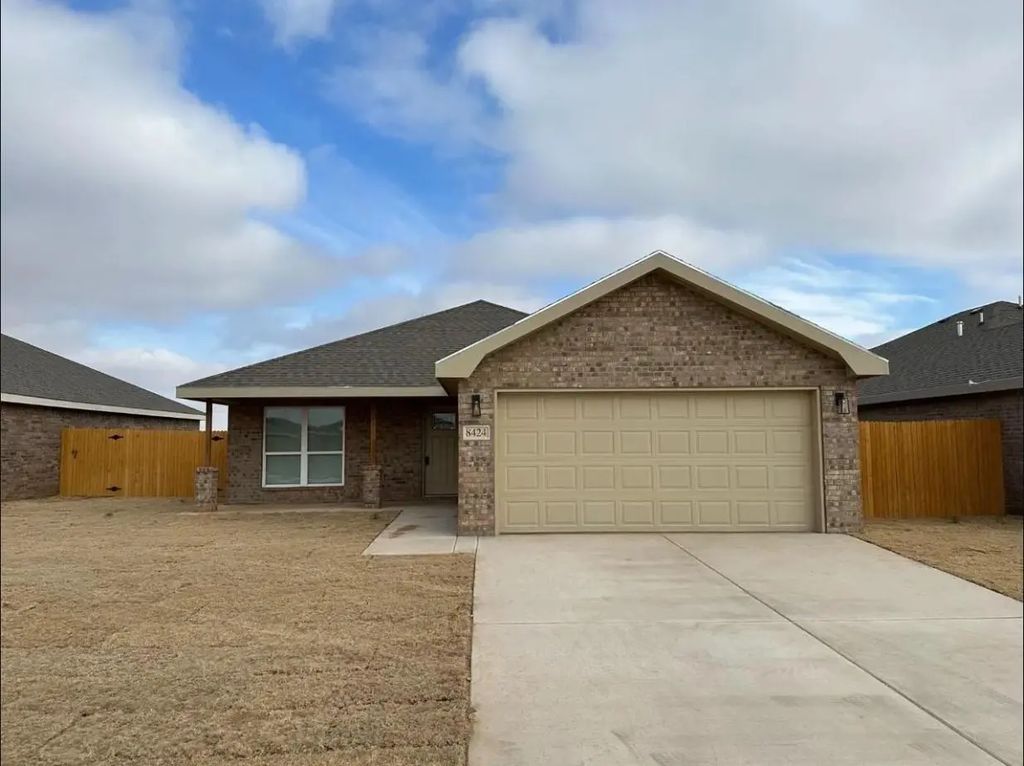 8424 10th Place, Lubbock
