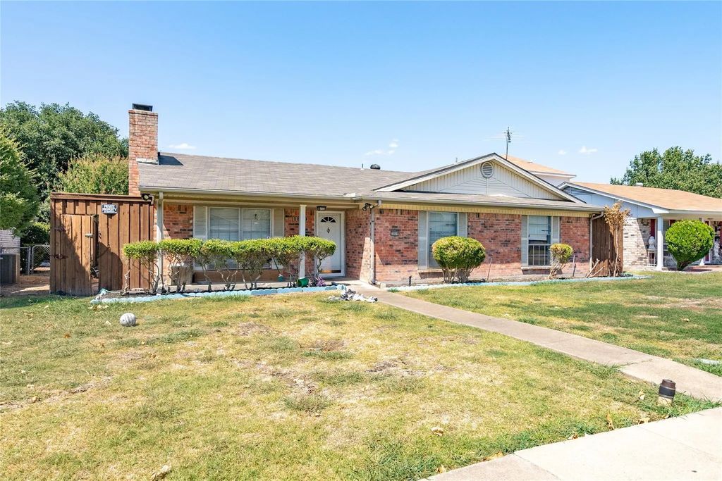 1809 Crockett Street, Garland