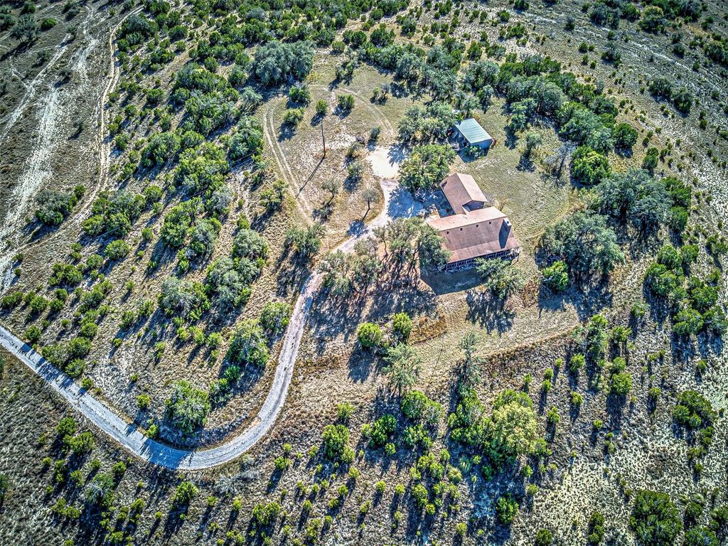 414 Hall Lane, Spicewood