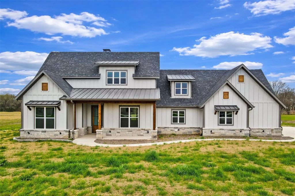 2667 Vz County Road 3820, Wills Point