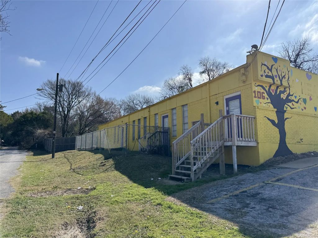 106 Barrows Lane, DeSoto